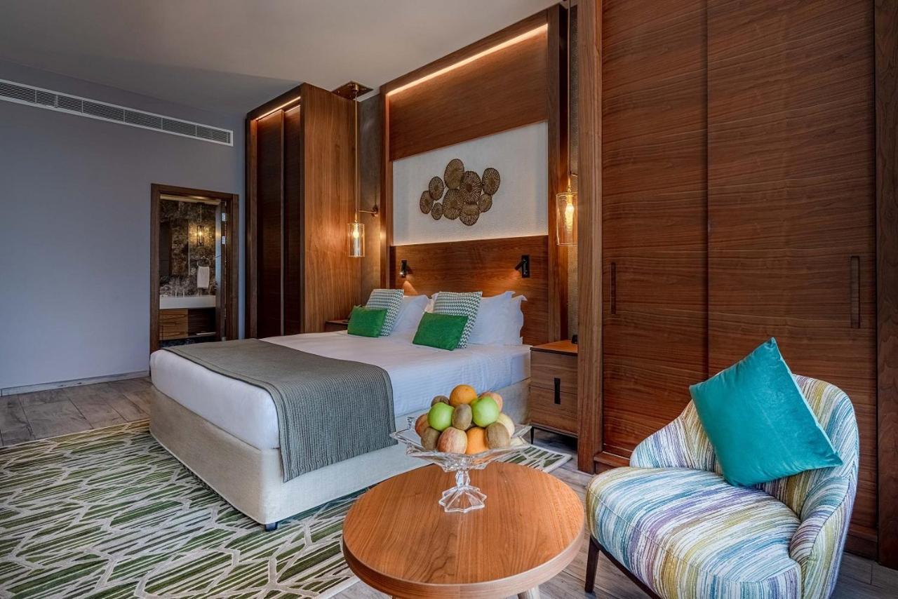 Апартаменти Ascott Corniche Ель-Хубар Екстер'єр фото